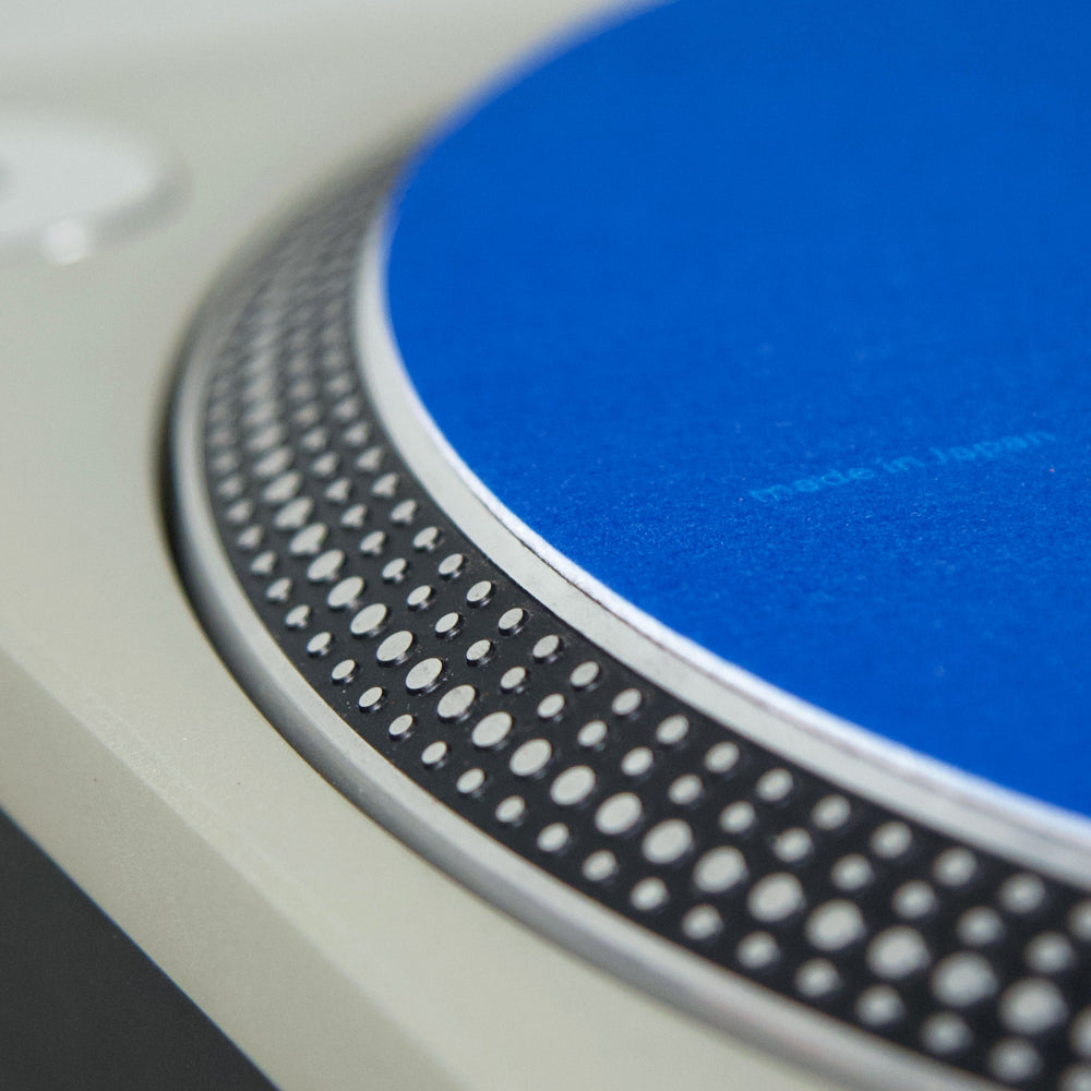 Turntable Lab x Blue Note: Long Playing Dr. Suzuki Record Mat Slipmat Blue Detail